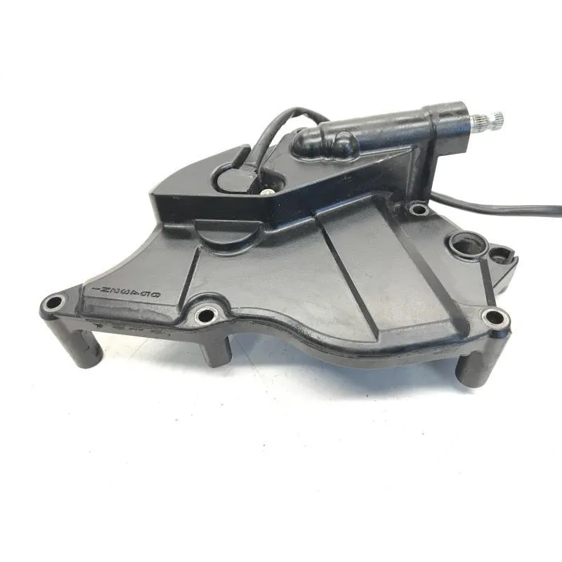 Carter pignon de sortie de boite SUZUKI GSXR 750 2008-2010