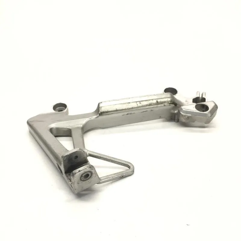 Platine arriere gauche HONDA VFR 800 FI 2000-2001