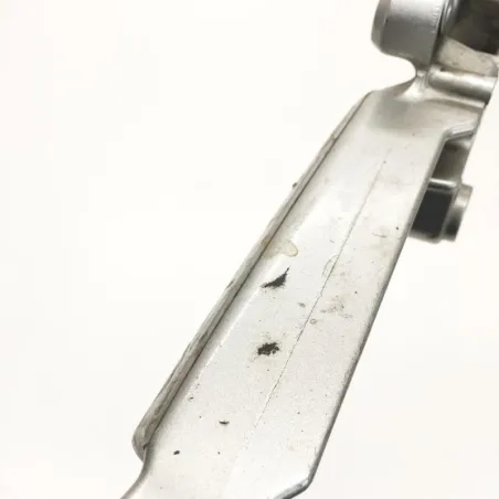 Platine arriere gauche HONDA VFR 800 FI 2000-2001