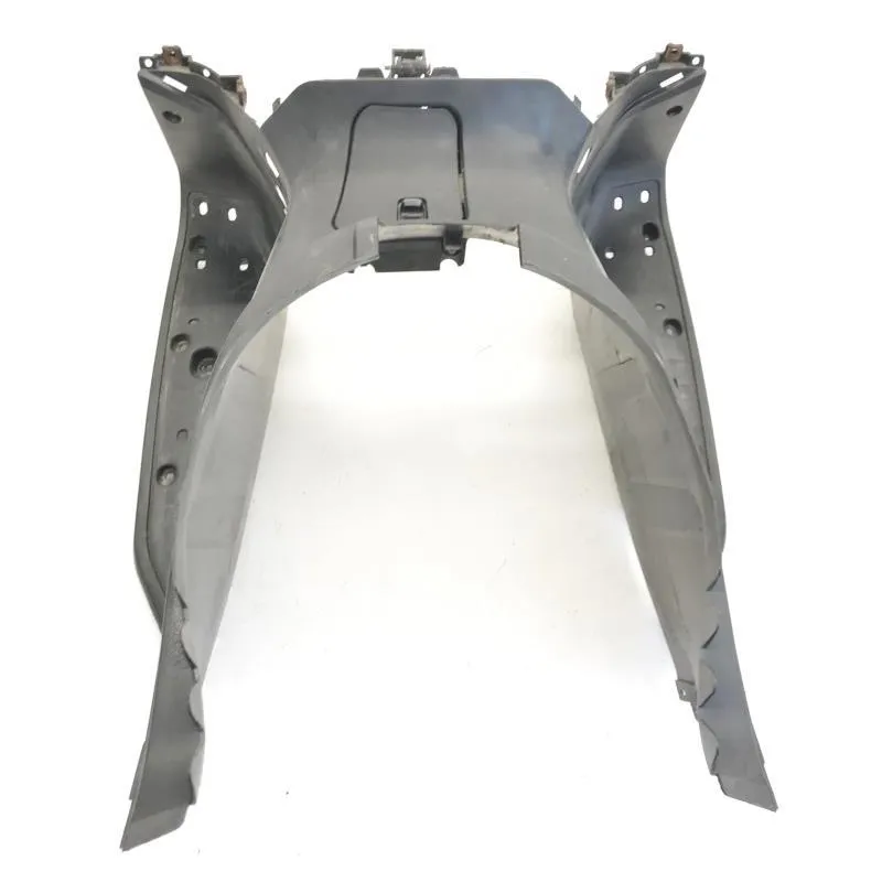 Cache carenage central marche pieds plancher YAMAHA YPR 125 2006-2009 XMAX