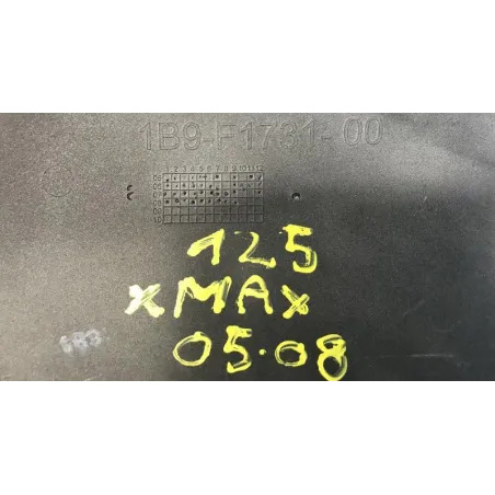 Cache carenage coque arriere droit YAMAHA YPR 125 2006-2009 XMAX