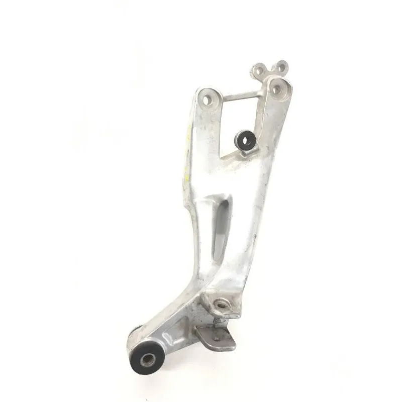 Platine arriere droite HONDA CBR 1100 XX 1999-2007