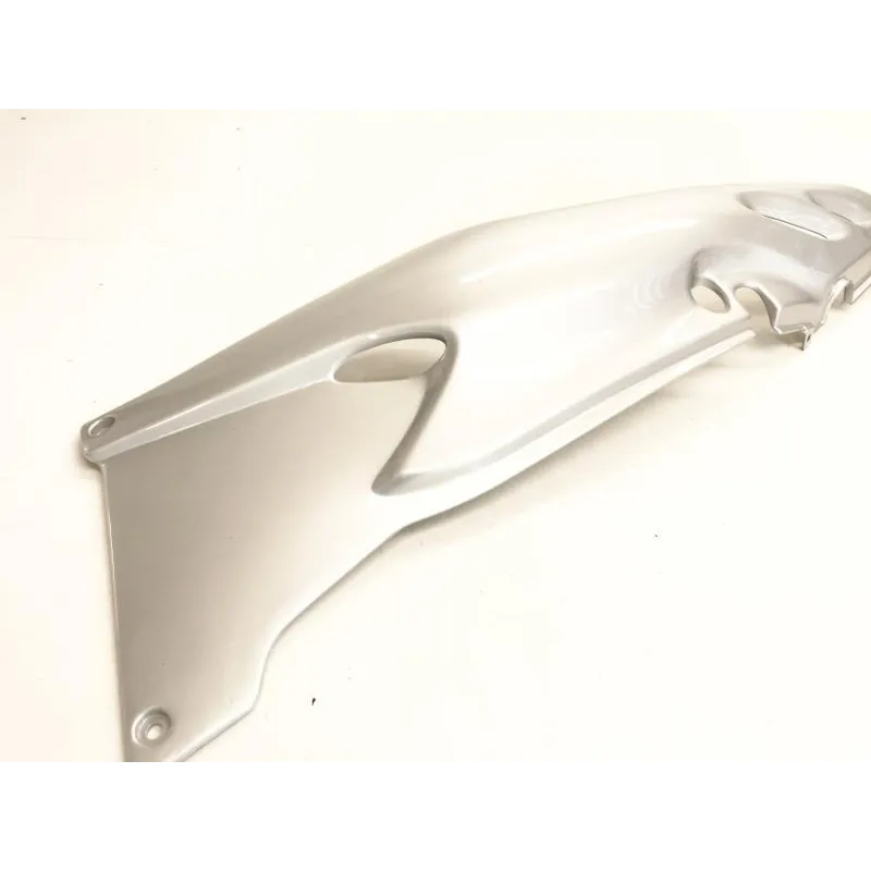 Cache carenage sous selle droit APRILIA PEGASO 3 650 1997-2000