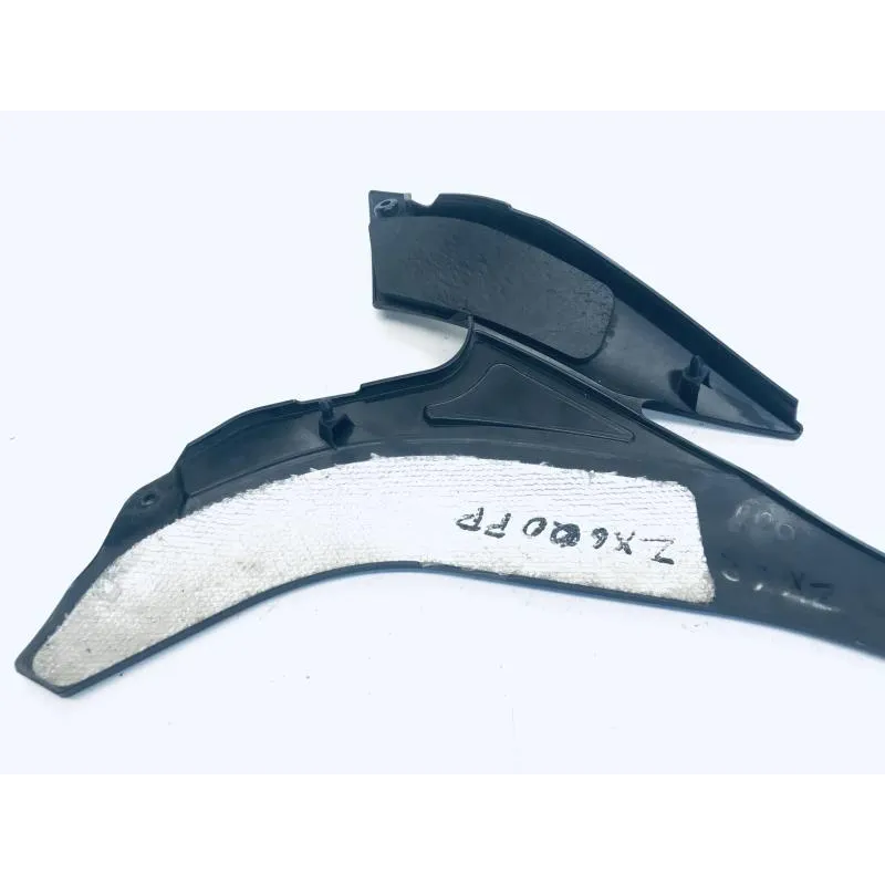 Cache carenage sous selle droit KAWASAKI ZX6 R 600 2007-2008 NINJA