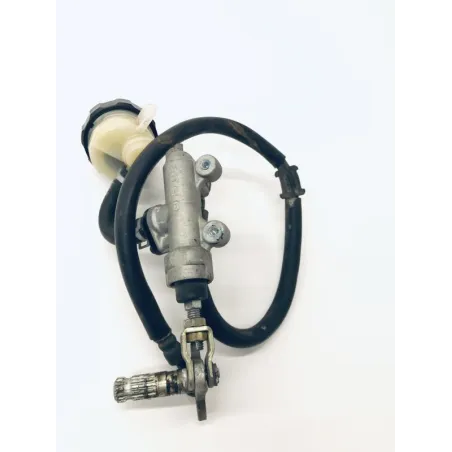 Maitre cylindre frein arriere SUZUKI GSX F 750 1998-2001
