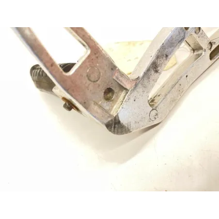 Platine et repose pieds arriere gauche HONDA NSR 125 1987-1988