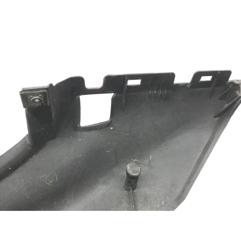 Cache carenage coque arriere droit YAMAHA XJ 600 S 1997-2002 DIVERSION