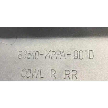 Cache carenage coque arriere droit HONDA CBR 125 R 2004-2006