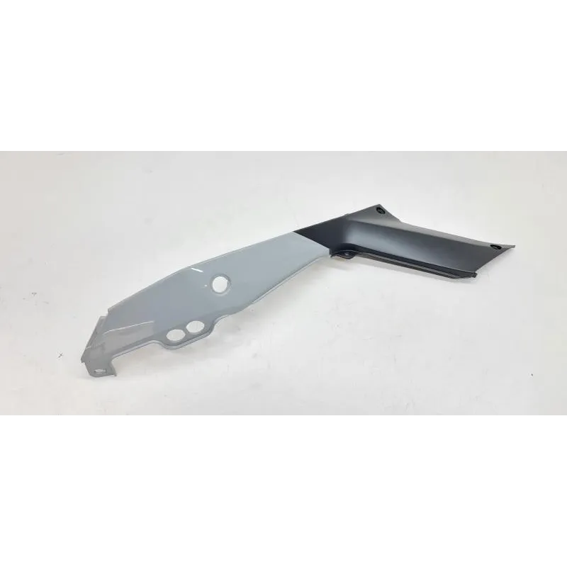 Cache carenage coque arriere gauche KTM DUKE 125 2011-2016