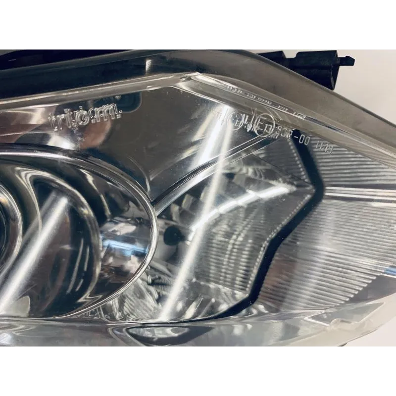 Optique avant droit (feux)(phare) PEUGEOT SATELIS 250 2006-2011