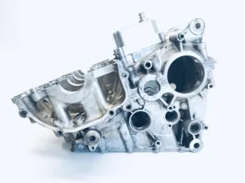 Carter moteur SUZUKI GSXR 1000 2001-2002