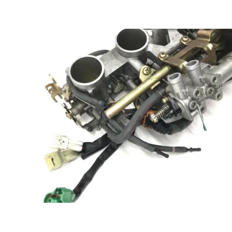 Rampe d'injection YAMAHA FZ6 600 2004-2006