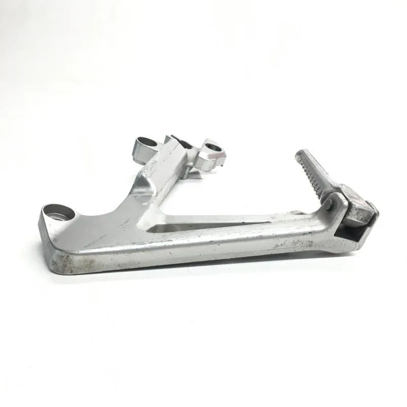 Platine et repose pieds arriere gauche HONDA VFR 800 FI 2000-2001