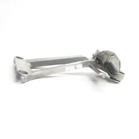 Platine et repose pieds arriere droit HONDA CBR 125 R 2004-2006