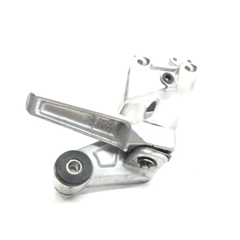Platine et repose pieds arriere droit HONDA CBR 1100 XX 1999-2007