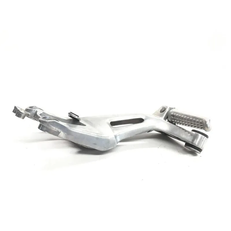 Platine et repose pieds arriere droit HONDA CBR 1100 XX 1999-2007