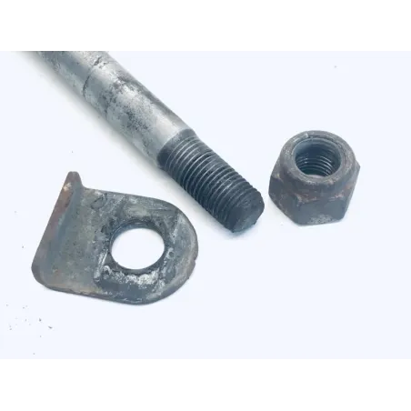 Axe de roue arriere SUZUKI RG 125 1985-1991 GAMMA