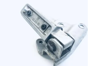 Repose pieds arriere droit YAMAHA XP 500 2004-2007 TMAX