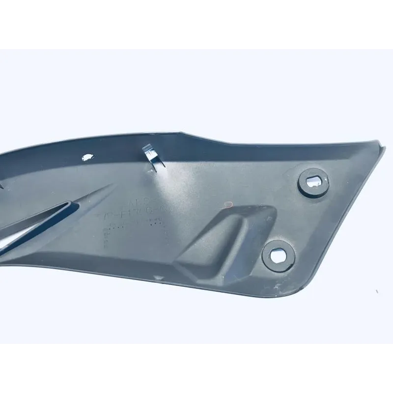 Cache lateral droit YAMAHA YPR 125 2010-2013 XMAX