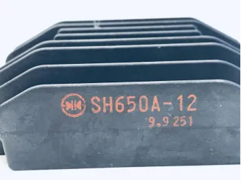 Regulateur charge batterie YAMAHA YPR 125 2010-2013 XMAX