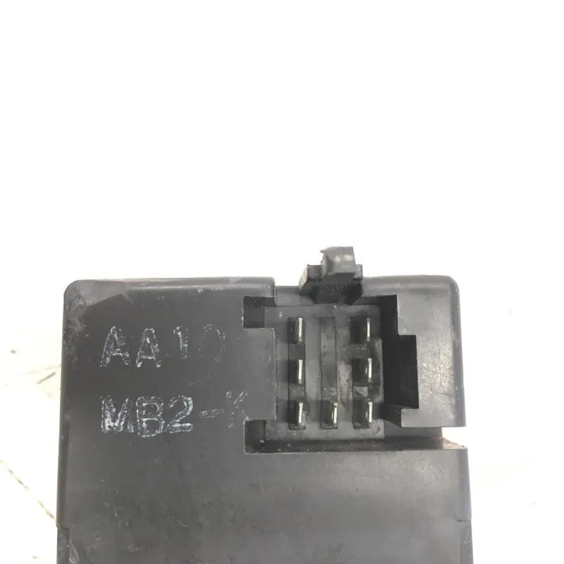 Relais boitier electrique HONDA CBX 750 F 1984-1987