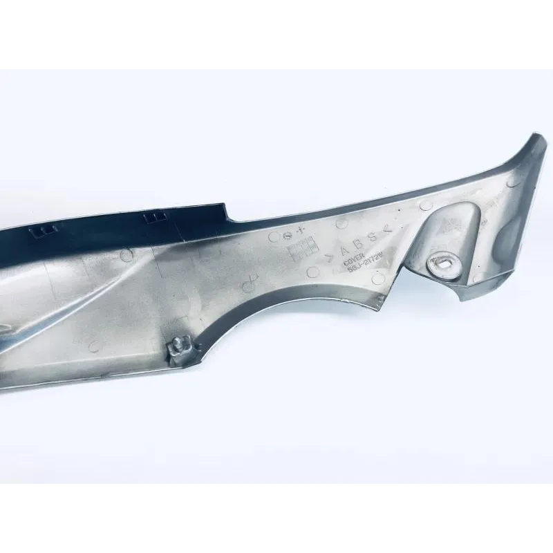 Cache lateral droit YAMAHA XP 500 2001-2003 TMAX