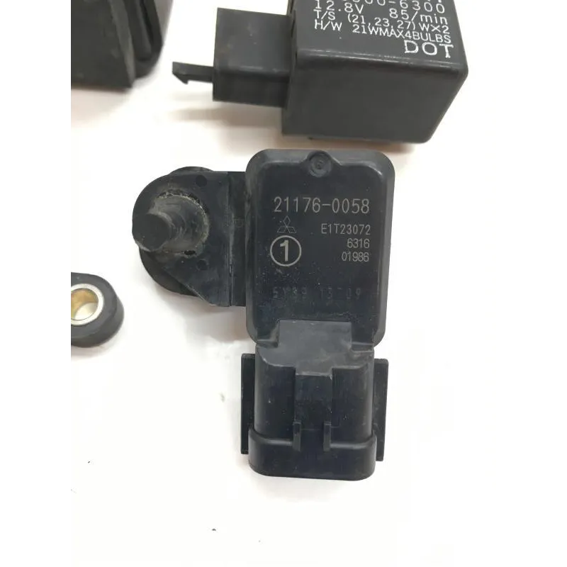 Relais boitier electrique KAWASAKI ER6 650 2006-2008 N