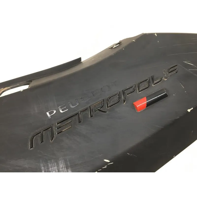 Cache carenage coque arriere gauche PEUGEOT METROPOLIS 400 2017-2020