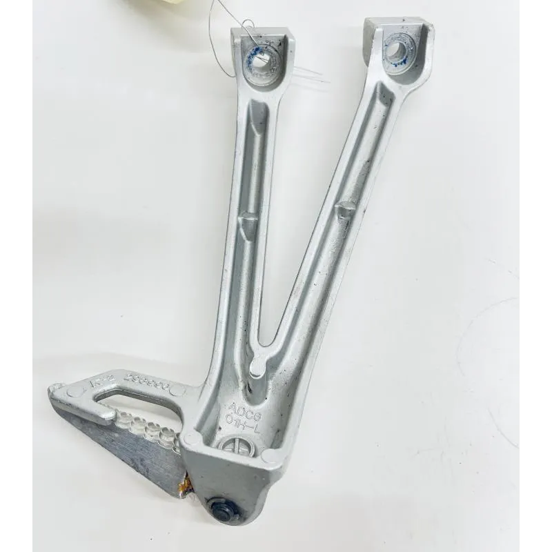 Platine arriere gauche SUZUKI GSXR 600 2006-2007