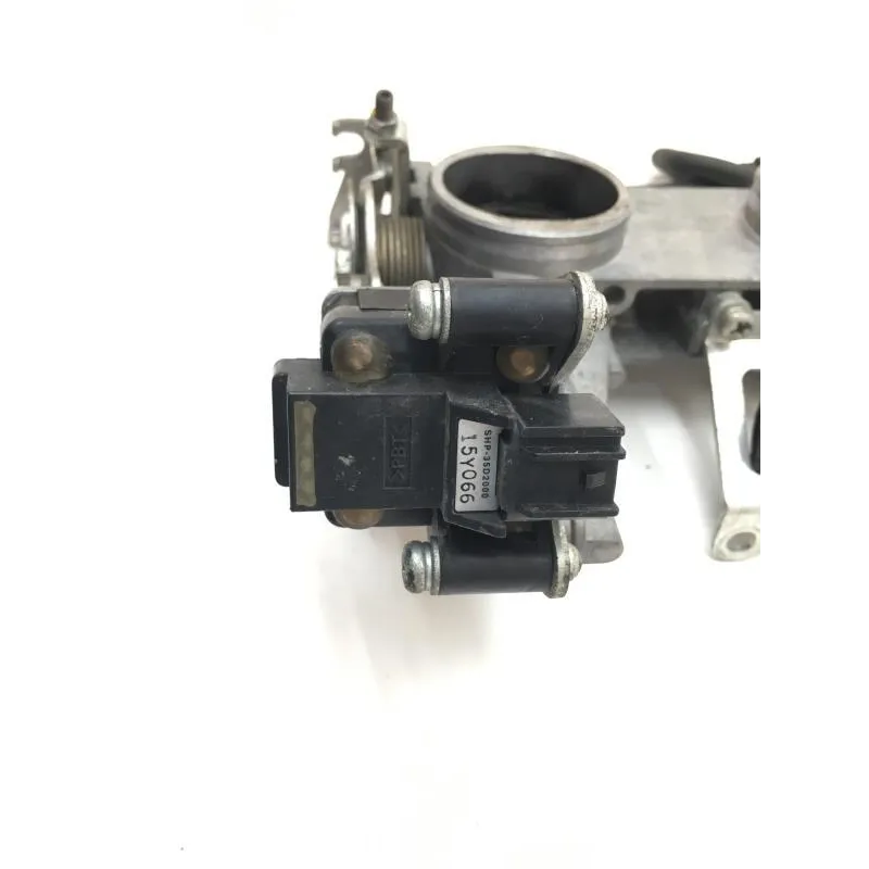 Rampe d'injection TRIUMPH SPEED TRIPLE 1050 2005-2007