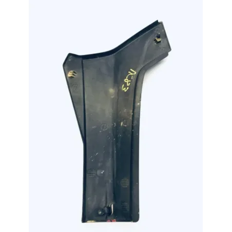 Cache carenage sous selle droit HONDA VF 400 F 1983-1984