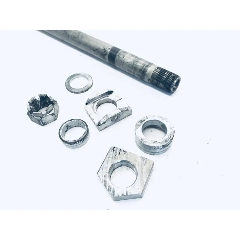 Axe de roue arriere KAWASAKI Z 1000 2007-2009