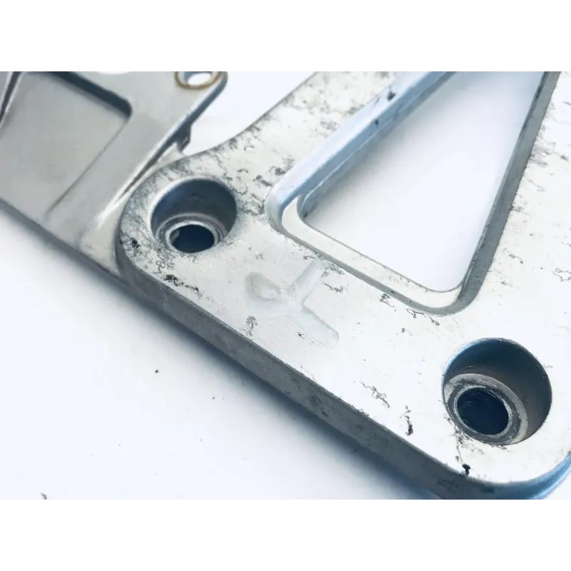Platine arriere gauche SUZUKI GSF 400 1991-1993 BANDIT