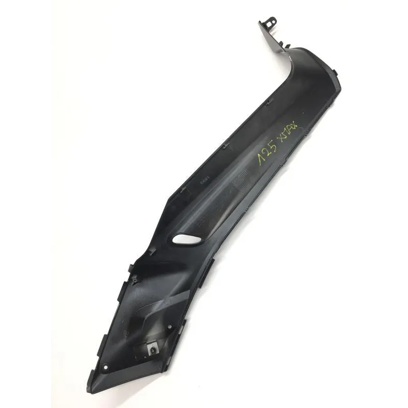 Cache lateral gauche YAMAHA YPR 125 2006-2009 XMAX