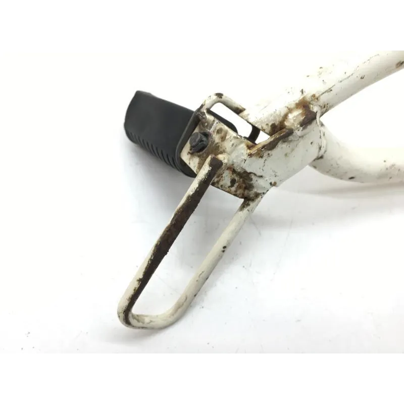Platine et repose pieds arriere droit SUZUKI DR 600 S 1985-1989