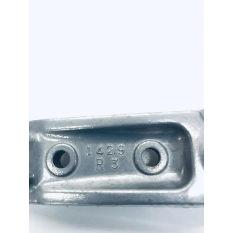 Repose pieds avant droit KAWASAKI Z 750 2004-2006