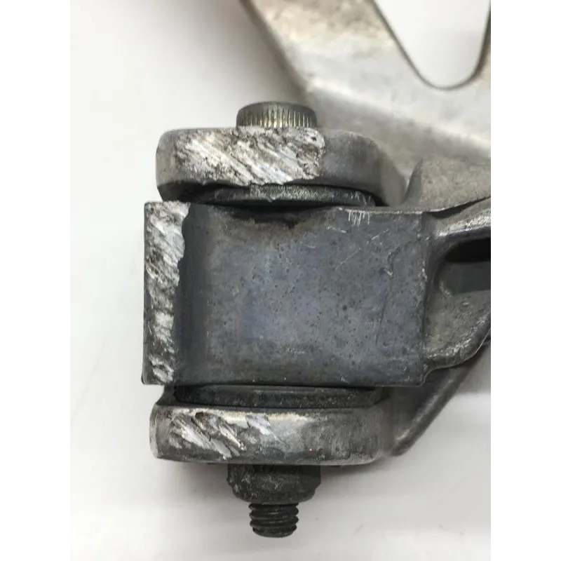 Platine et repose pieds arriere gauche YAMAHA FZR 1000 1989-1990