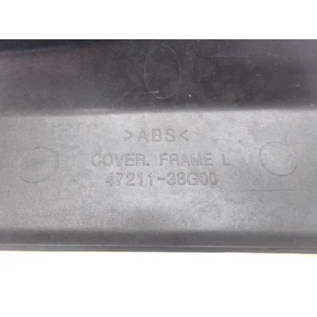 Cache carenage sous selle gauche SUZUKI GSF 1200 2006 BANDIT S