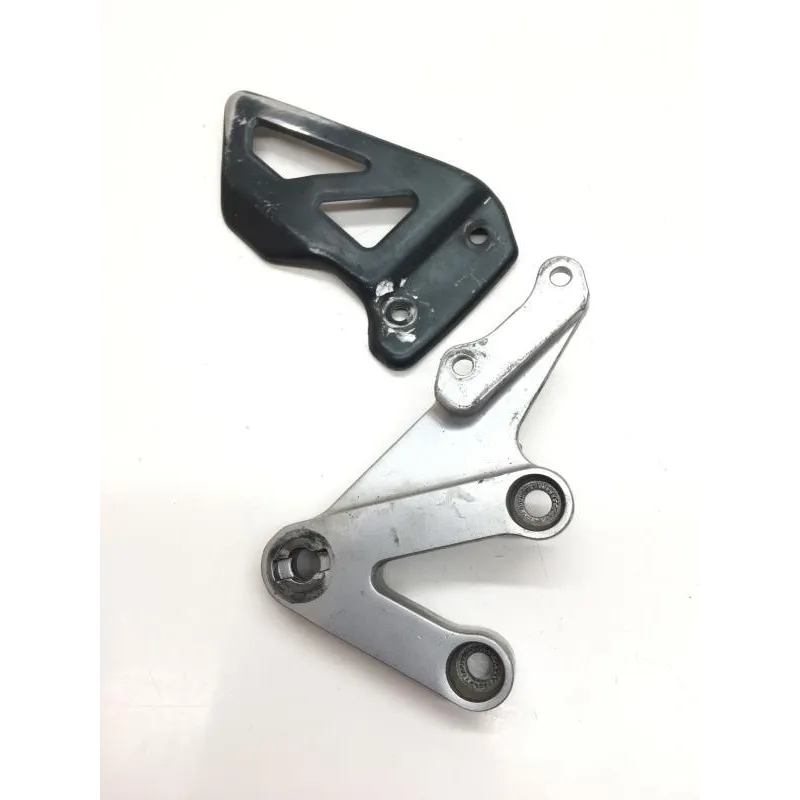 Platine avant droite SUZUKI GSXR 1000 2001-2002