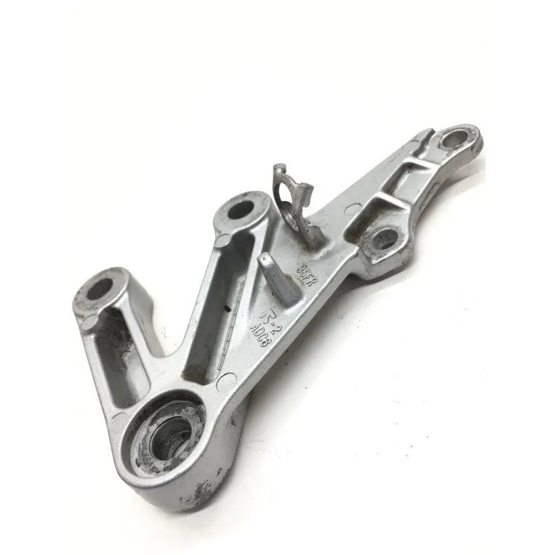 Platine avant droite SUZUKI GSXR 1000 2001-2002