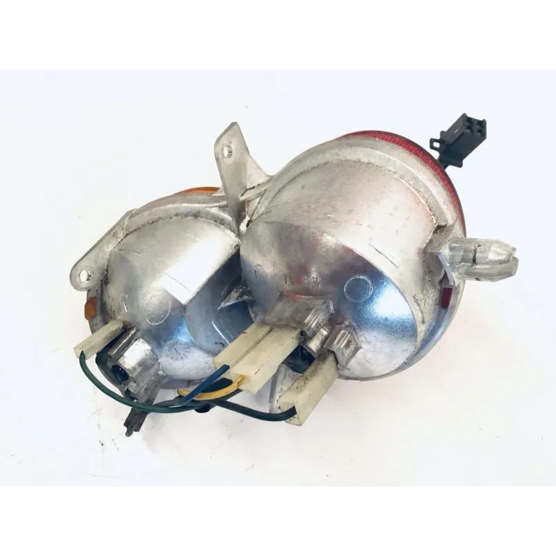 Clignotant arriere droit YAMAHA YP 125 2003-2006 MAJESTY