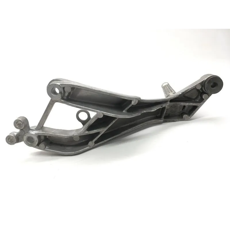 Platine et repose pieds arriere droit HONDA CBR 1100 XX 1997-2007