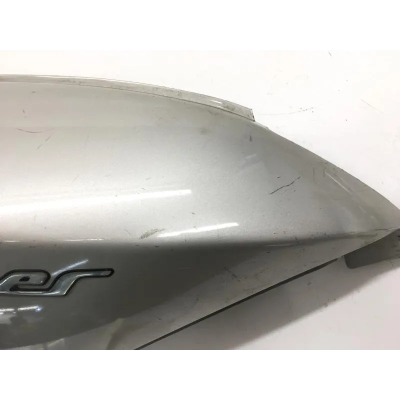 Cache carenage coque arriere droit MBK YP 125 2001-2002 MAJESTY