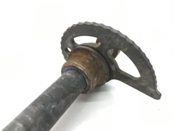 Axe de roue arriere SUZUKI TS 125 R 1989-1994