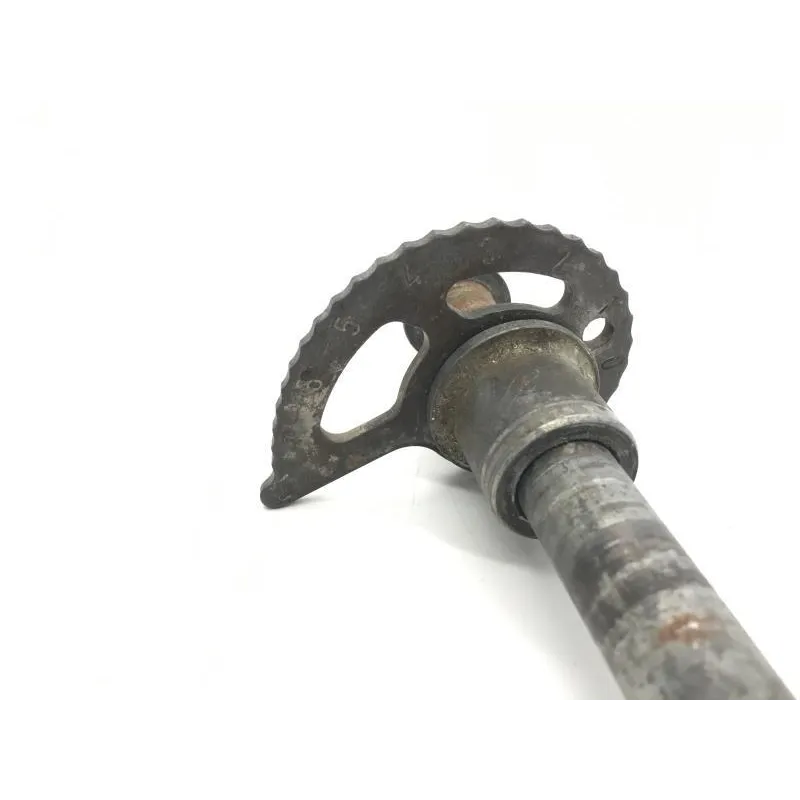 Axe de roue arriere SUZUKI TS 125 R 1989-1994