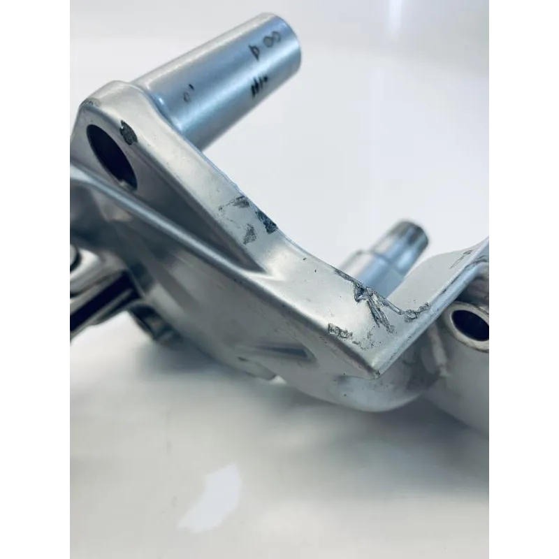 Platine avant droite BMW F 800 ST 2006-2012