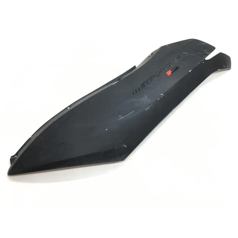 Cache carenage coque arriere gauche PEUGEOT METROPOLIS 400 2017-2020