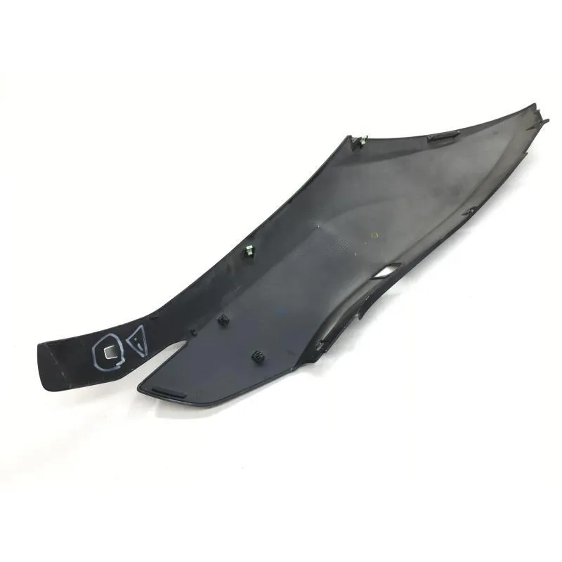 Cache carenage coque arriere droit PEUGEOT METROPOLIS 400 2017-2020