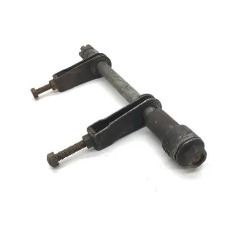 Axe de roue arriere SUZUKI GN 125 1982-1996