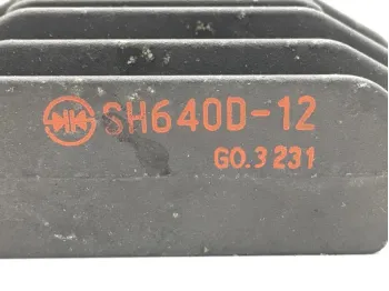 Regulateur charge batterie MBK YPR 125 2010-2013 SKYCRUISER